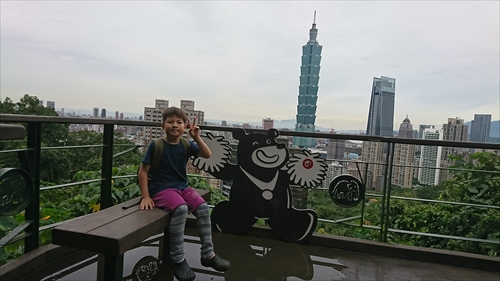 26日・台北5日目！台北101が美しく見える象山に登ってみた！